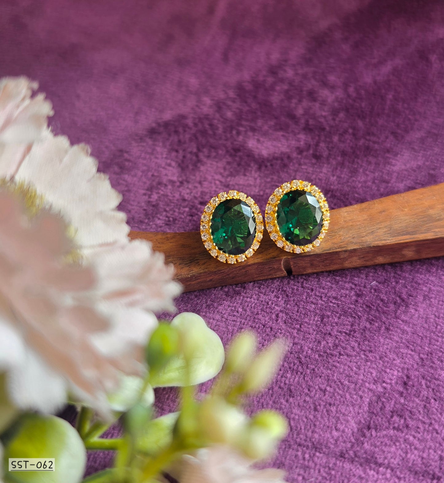 SST 062 Green | RADIANCE STUD EARRINGS