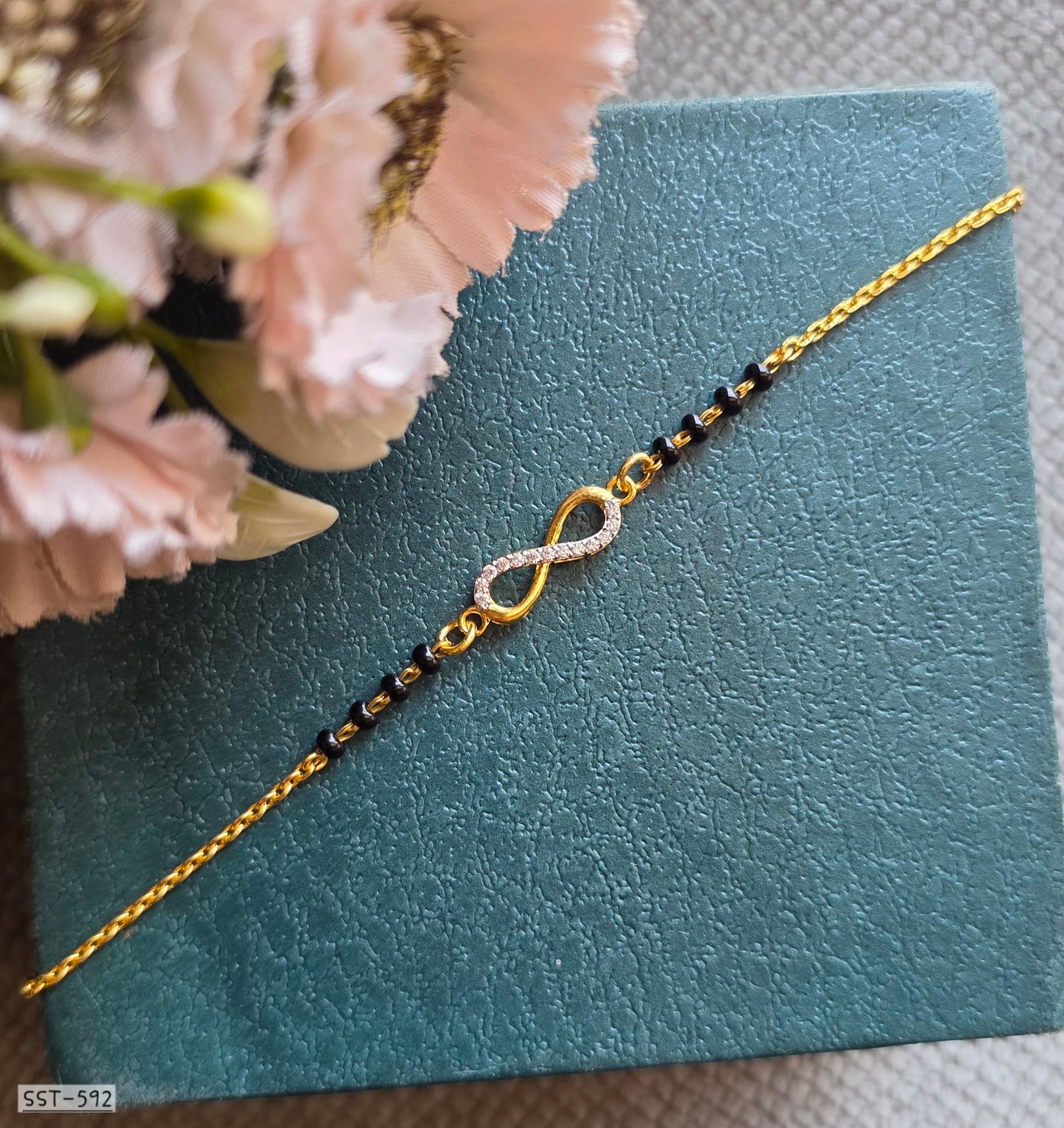 SST 592 | INFINITY HAND MANGALSUTRA