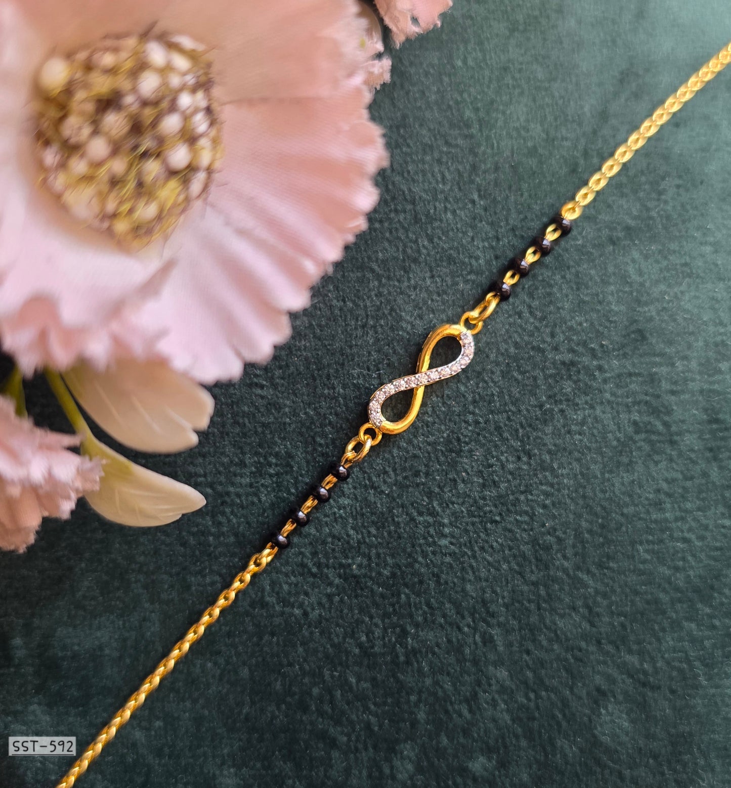 SST 592 | INFINITY HAND MANGALSUTRA