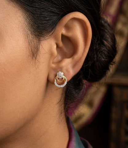 SST 589 | DIAMOND FLORAL CLUSTER EARRINGS