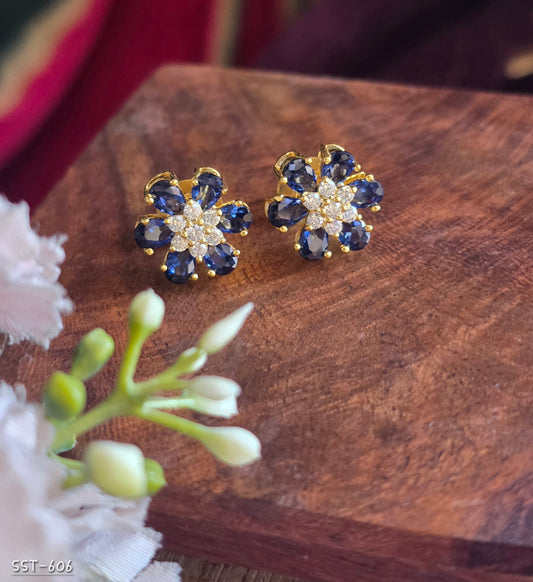 SST 606 | CRYSTAL FLORAL STUD EARRINGS