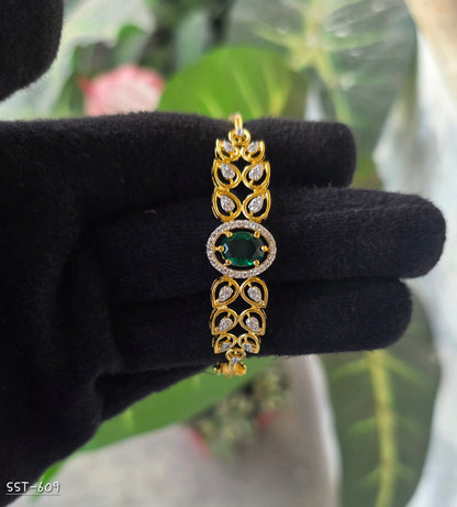 SST 609 | EMERALD HALO LEAF MOTIF STATEMENT BRACELET