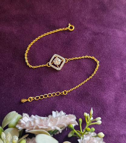 SST 612 | RADIANT HALO CRYSTAL CHAIN HAND MANGALSUTRA