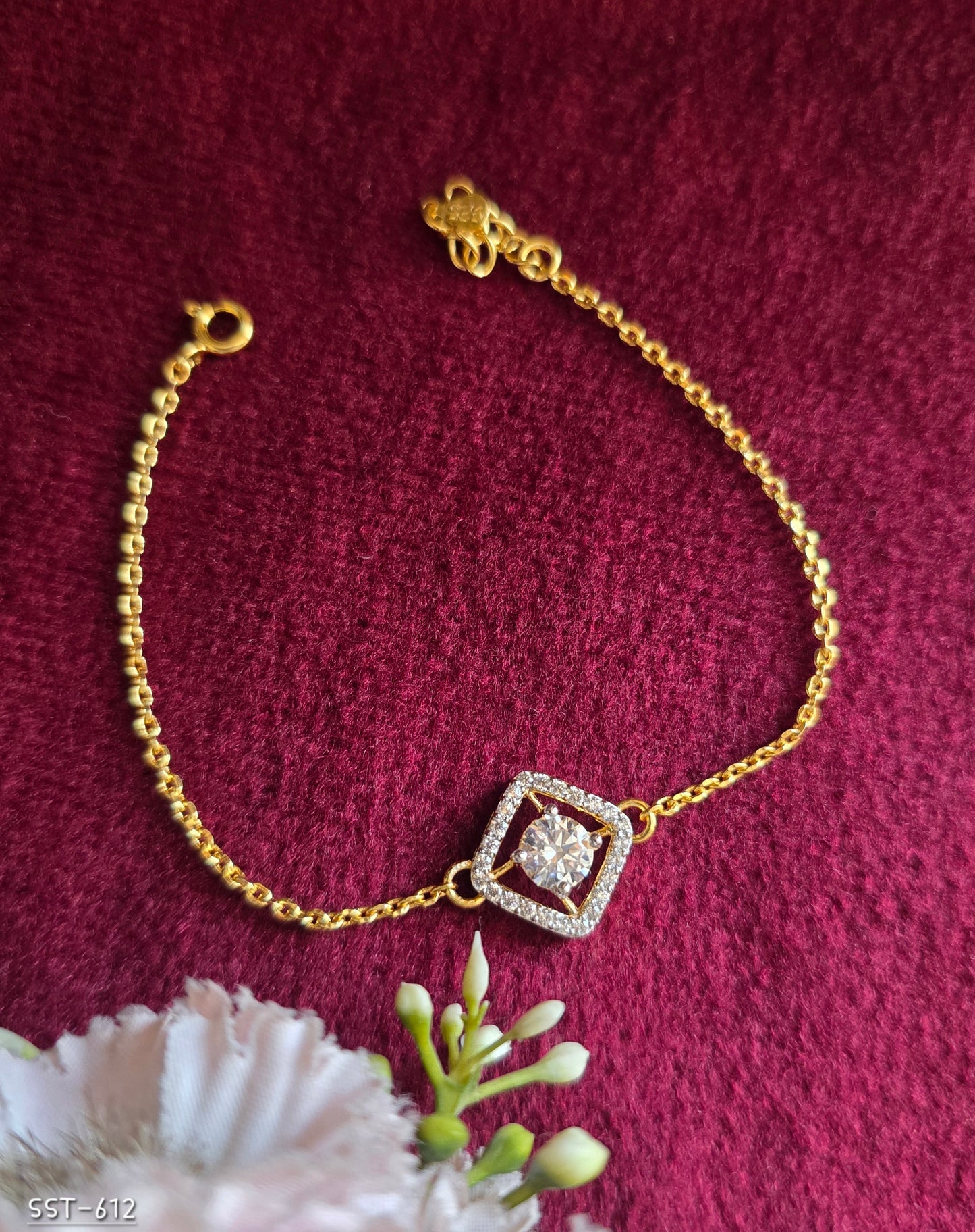 SST 612 | RADIANT HALO CRYSTAL CHAIN HAND MANGALSUTRA