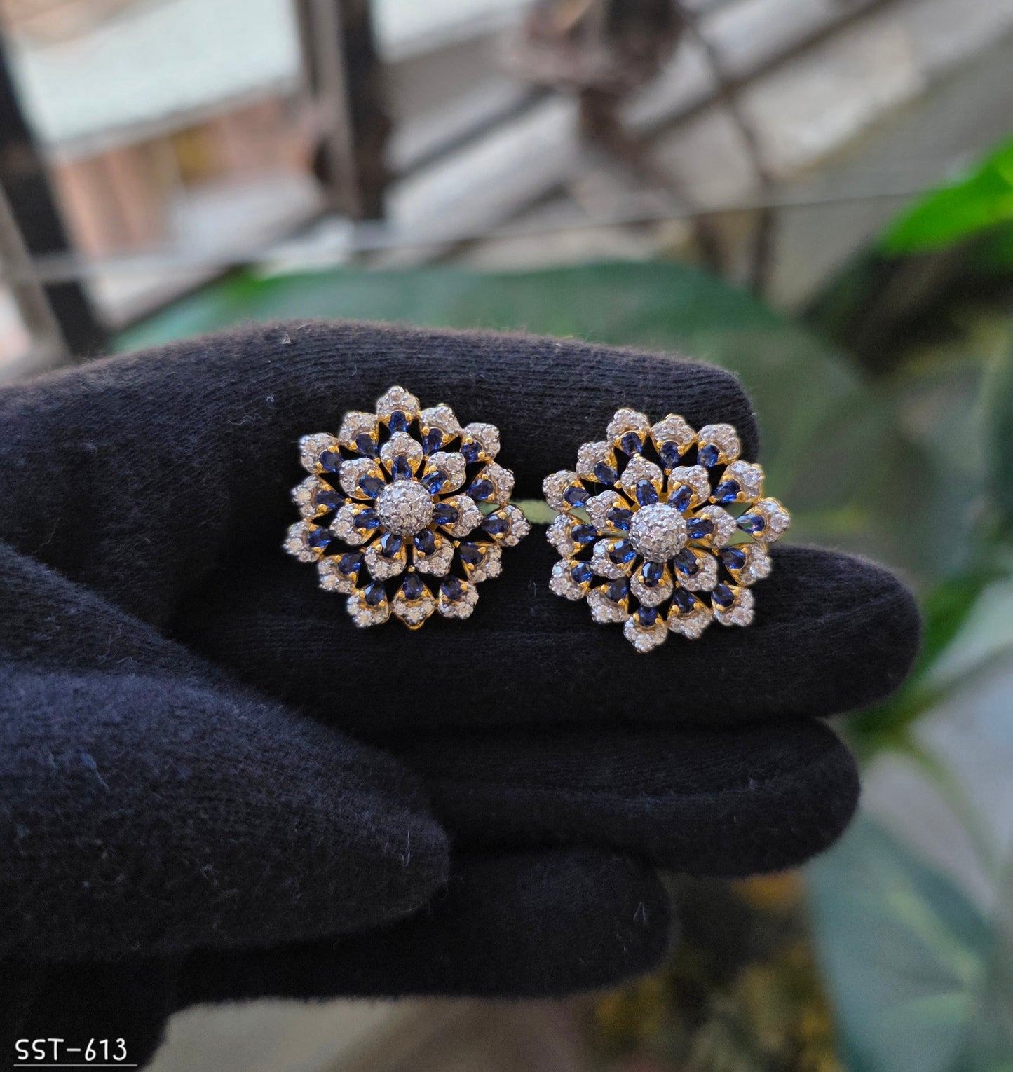 SST 613 | FLORAL STATEMENT EARRINGS