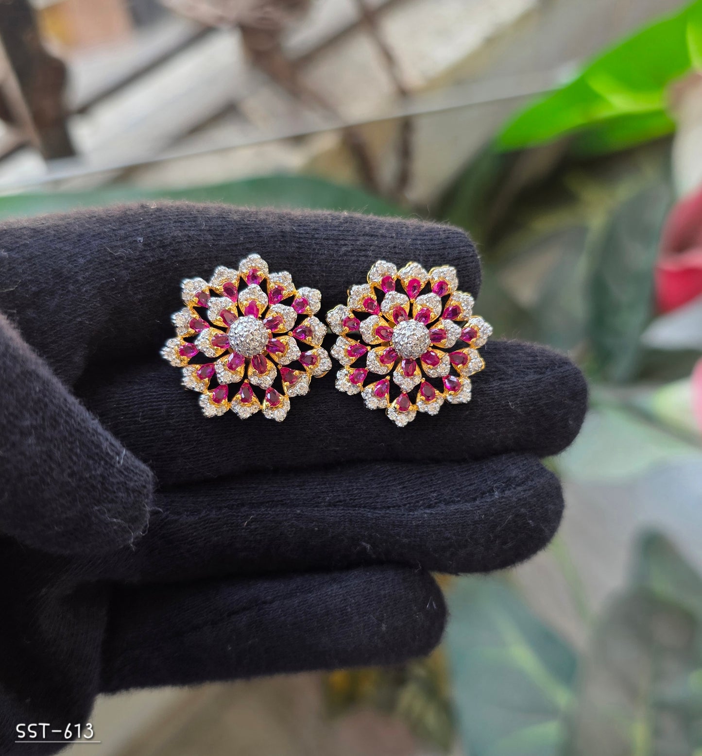 SST 613 | FLORAL STATEMENT EARRINGS