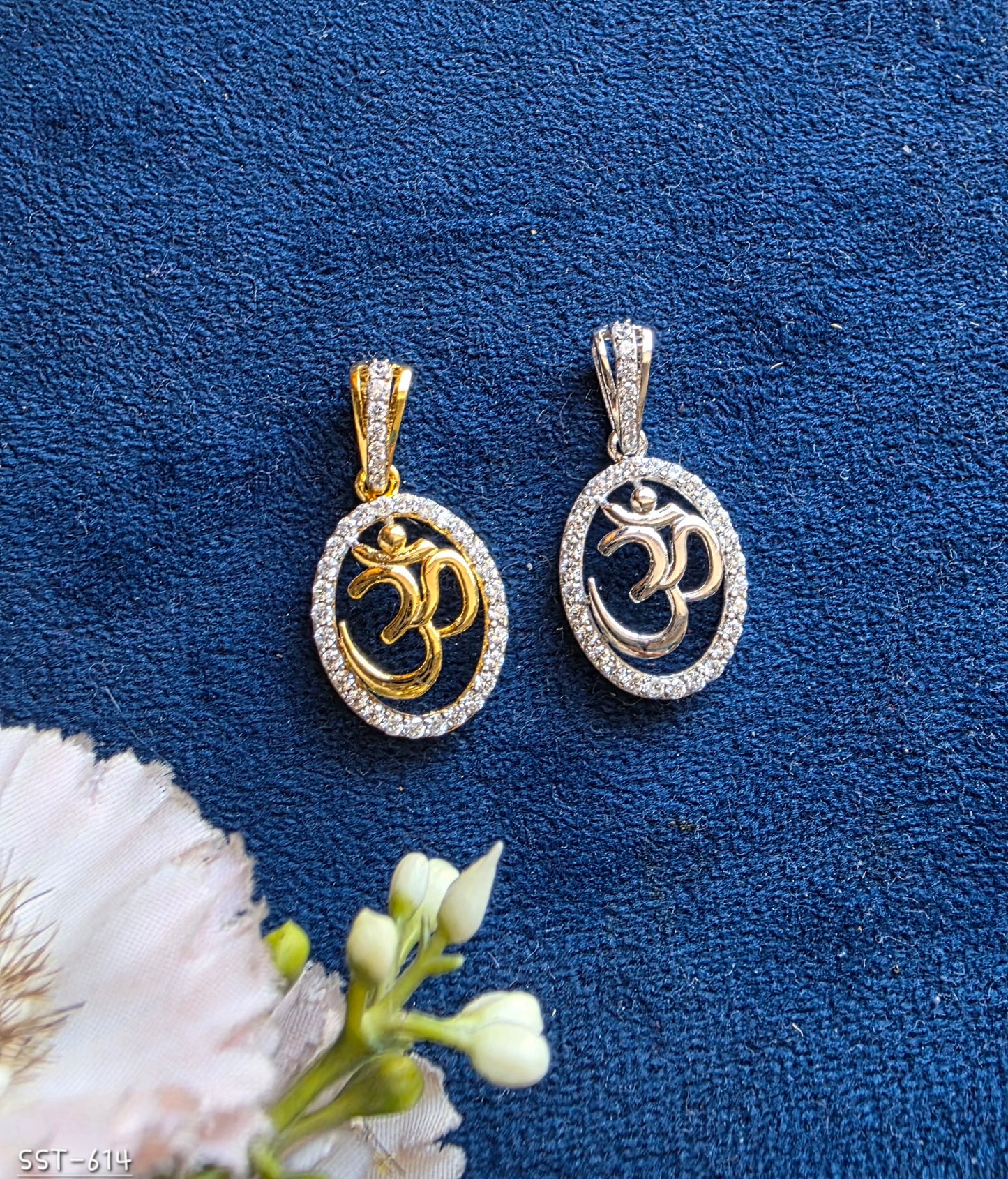 SST 614 | OM SYMBOL HALO PENDANT