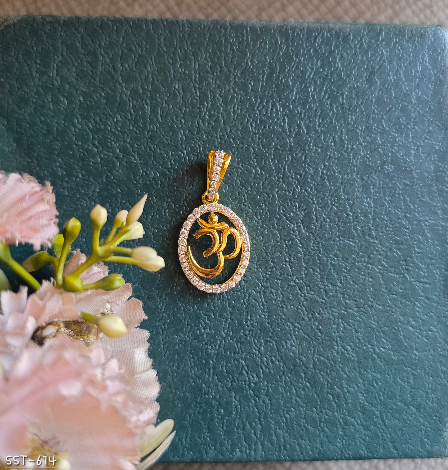 SST 614 | OM SYMBOL HALO PENDANT