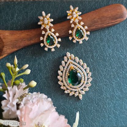 SST 302 + 162 | EARRINGS AND PENDENT SET