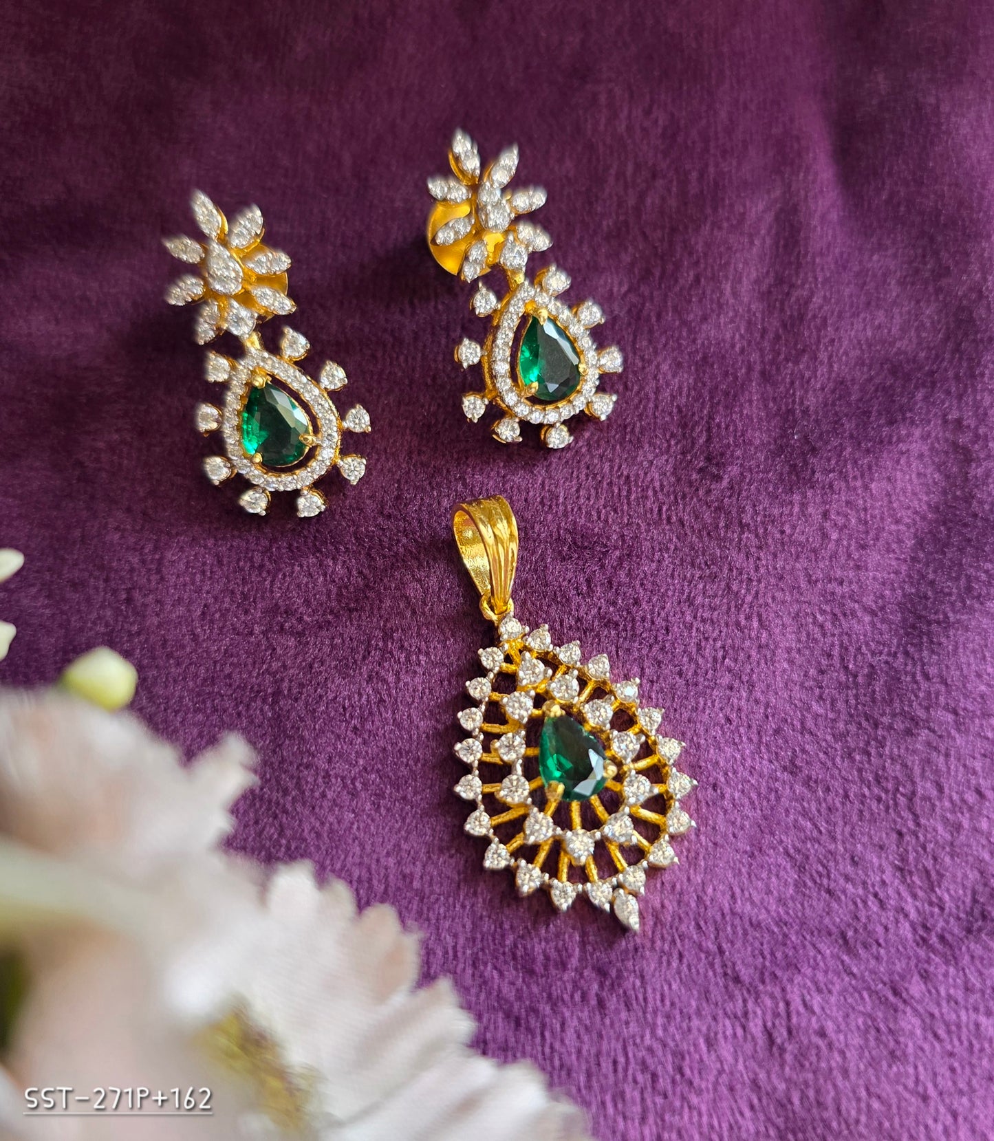 SST 271 + 162 | PENDENT AND EARRINGS SET