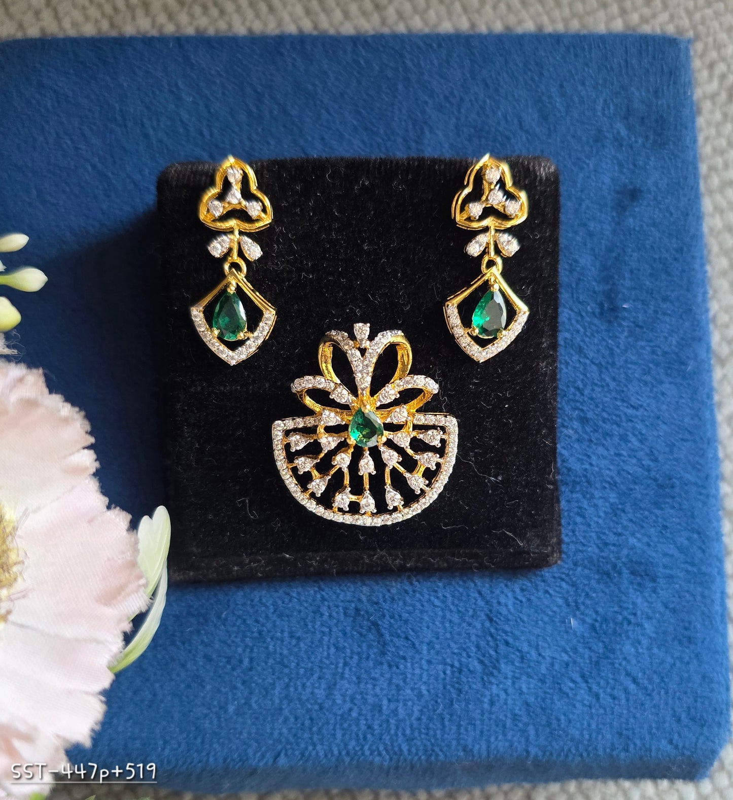 SST 447P + 519 | EARRINGS AND PENDENT SET