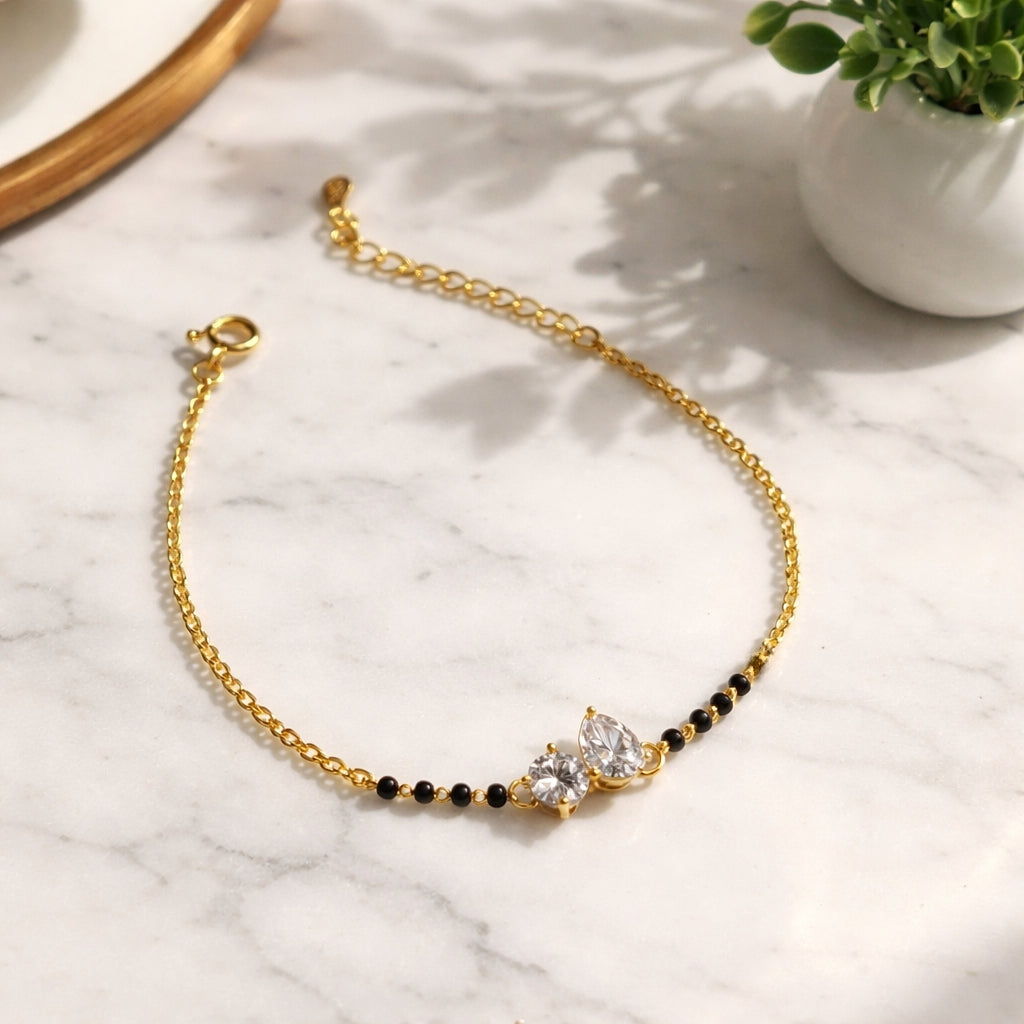 SST 550 | EXQUISITE PEAR GEM HAND MANGALSUTRA
