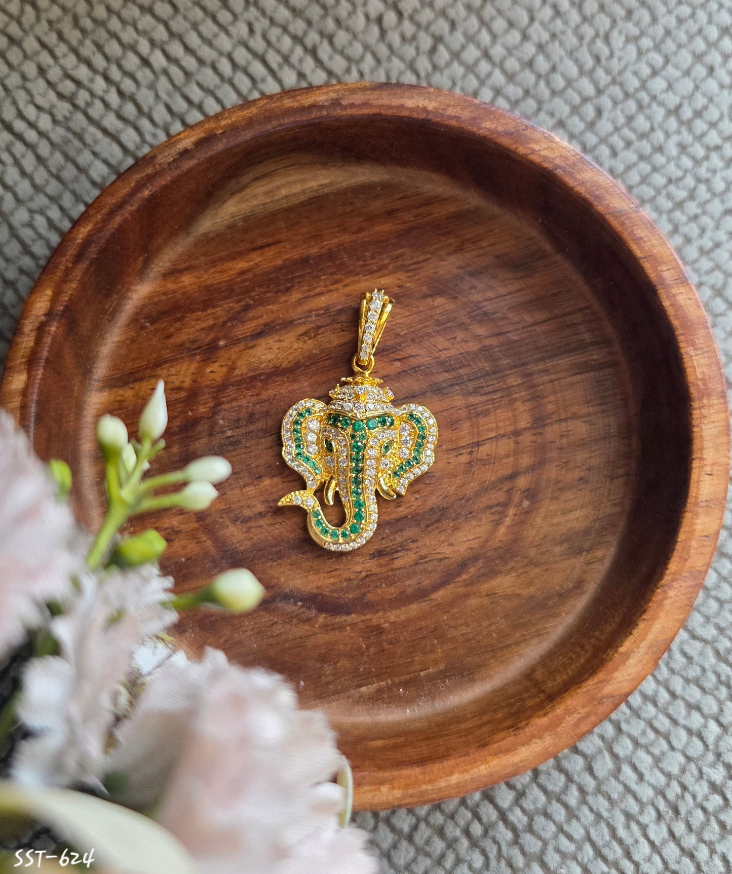 SST 624 | GANESH PENDENT