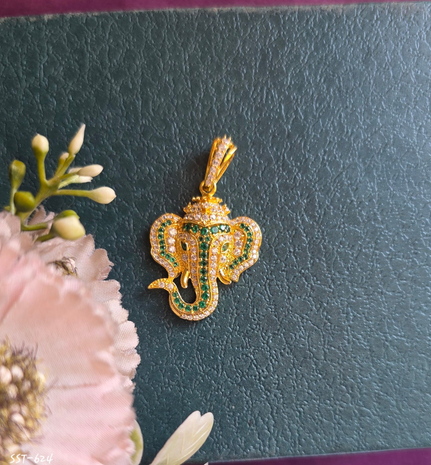 SST 624 | GANESH PENDENT