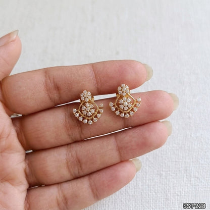 SST 228 | FLORAL DIAMOND CLUSTER EARRINGS