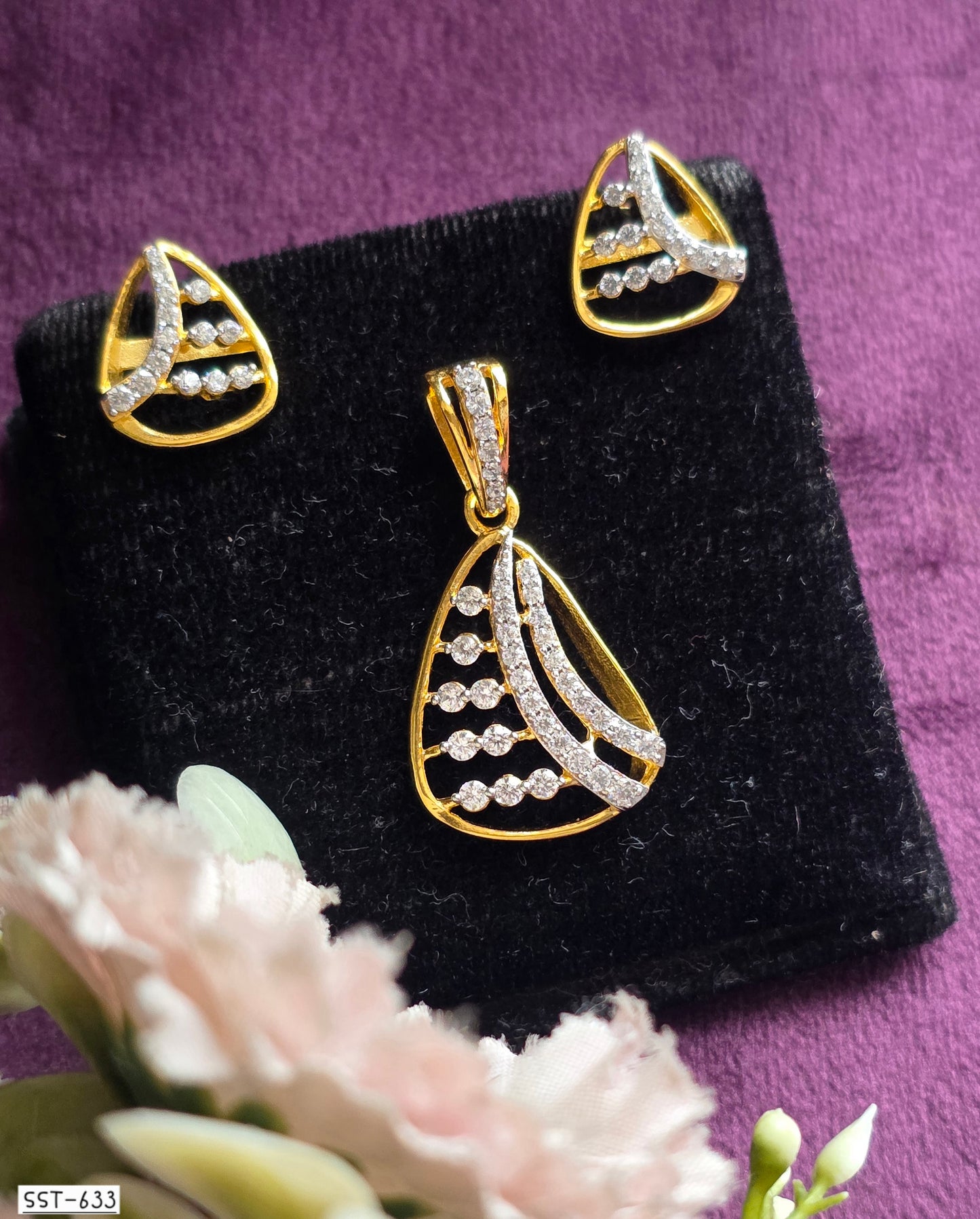 SST 633 | RADIANT GEOMETRIC PENDANT SET
