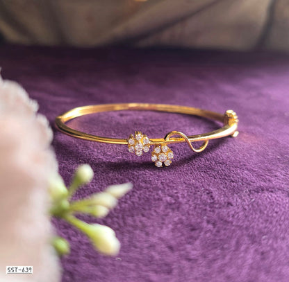 SST 639 | FLORAL DIAMOND BRACELET