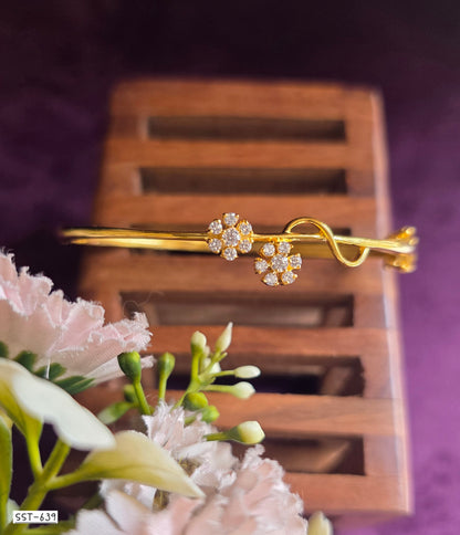 SST 639 | FLORAL DIAMOND BRACELET