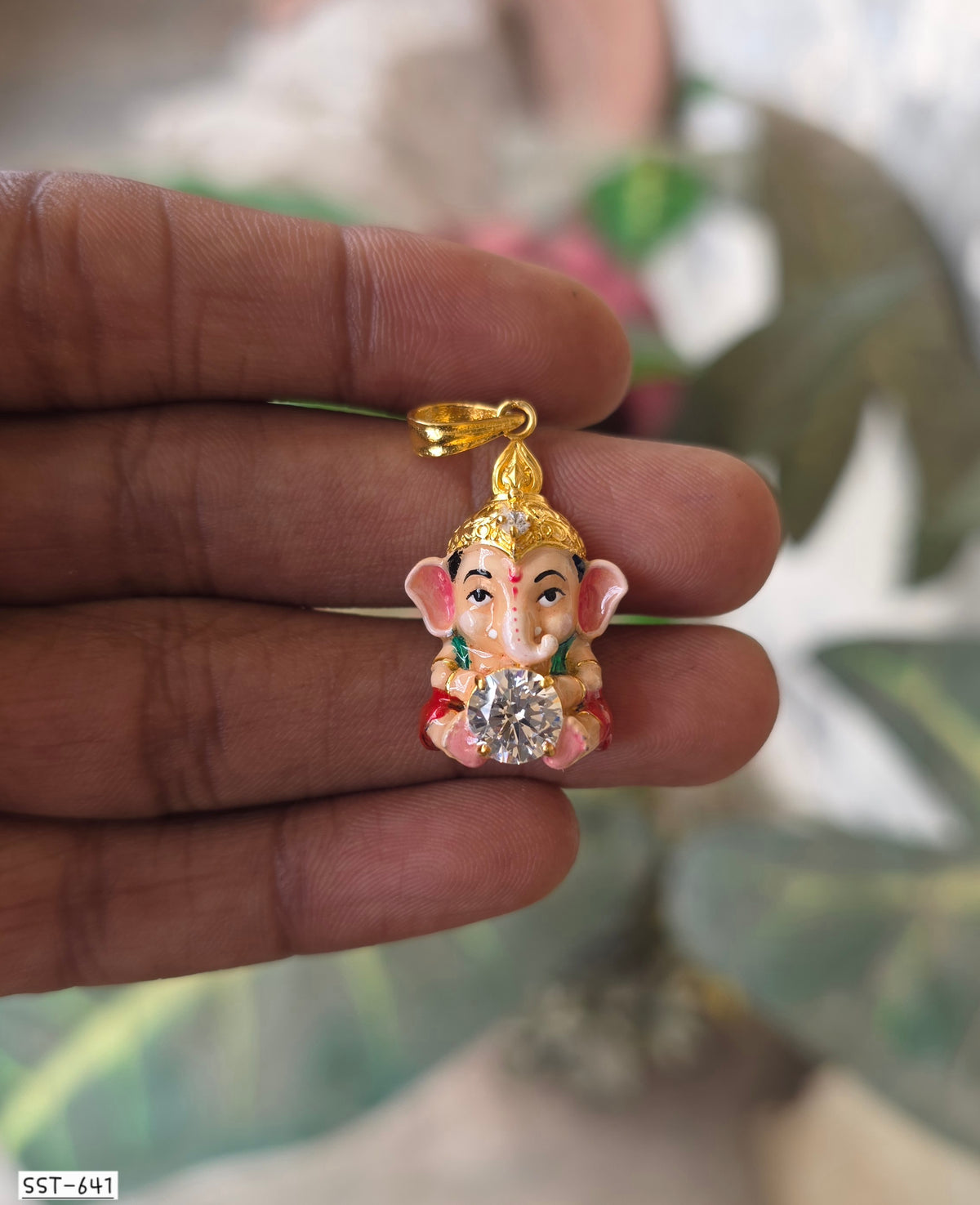 SST 641 | DIVINE GANESHA PENDANT