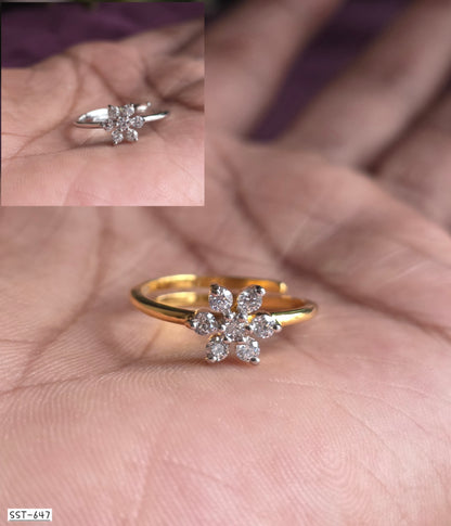 SST 647 | ELEGANT BLOSSOM DIAMOND RING