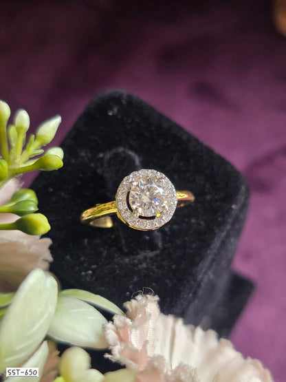 SST 650 | CLASSIC ROUND HALO STATEMENT RING