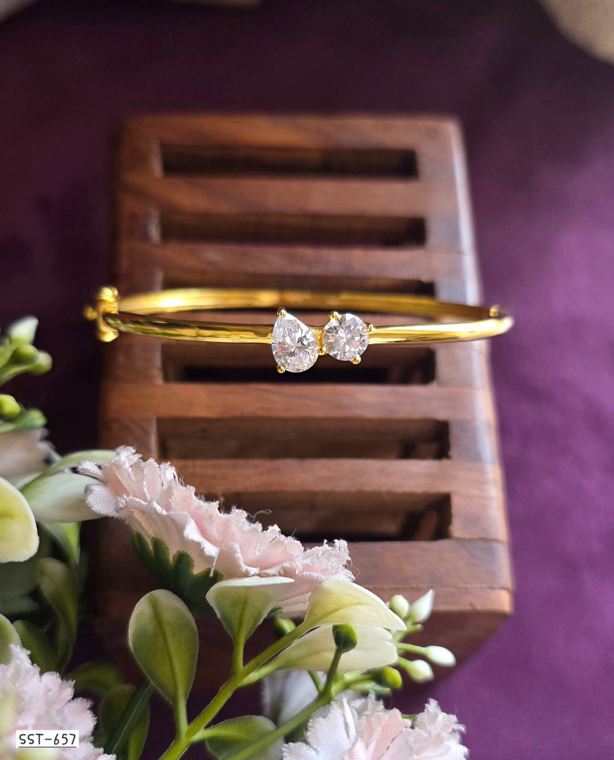 SST 657 | DUAL SPARKLE OPENABLE BRACELET