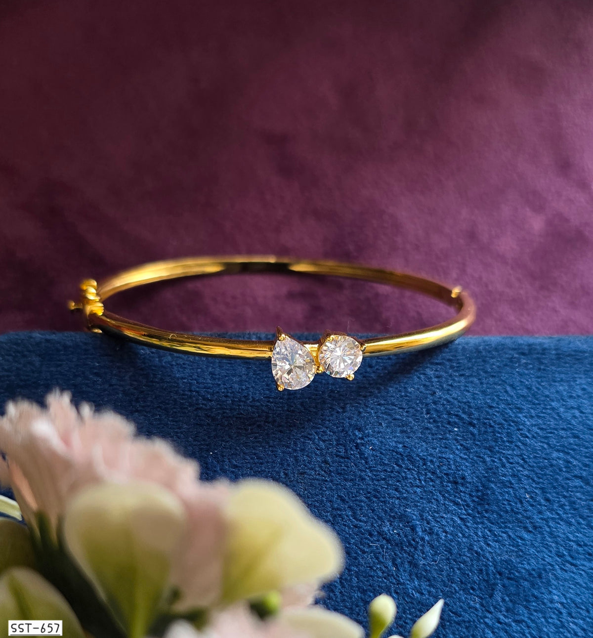 SST 657 | DUAL SPARKLE OPENABLE BRACELET