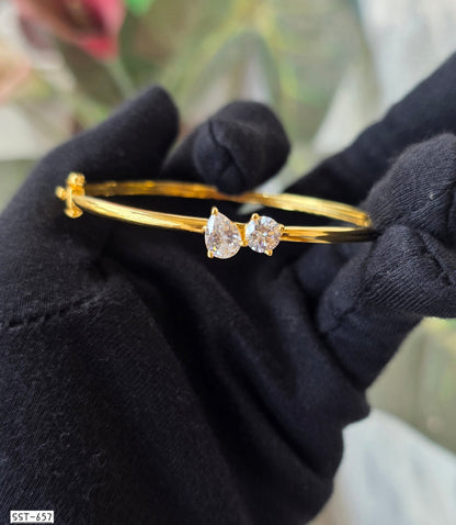 SST 657 | DUAL SPARKLE OPENABLE BRACELET