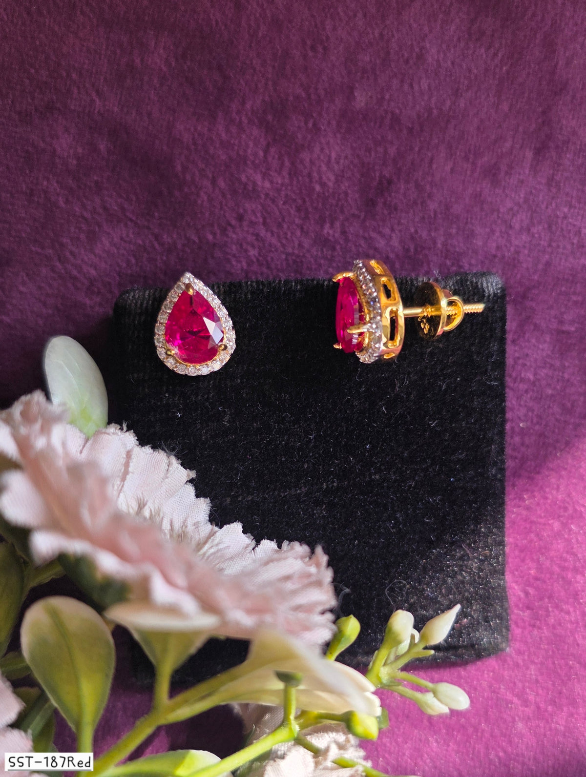 SST 187RED | EMERALD HALO PEAR STUD