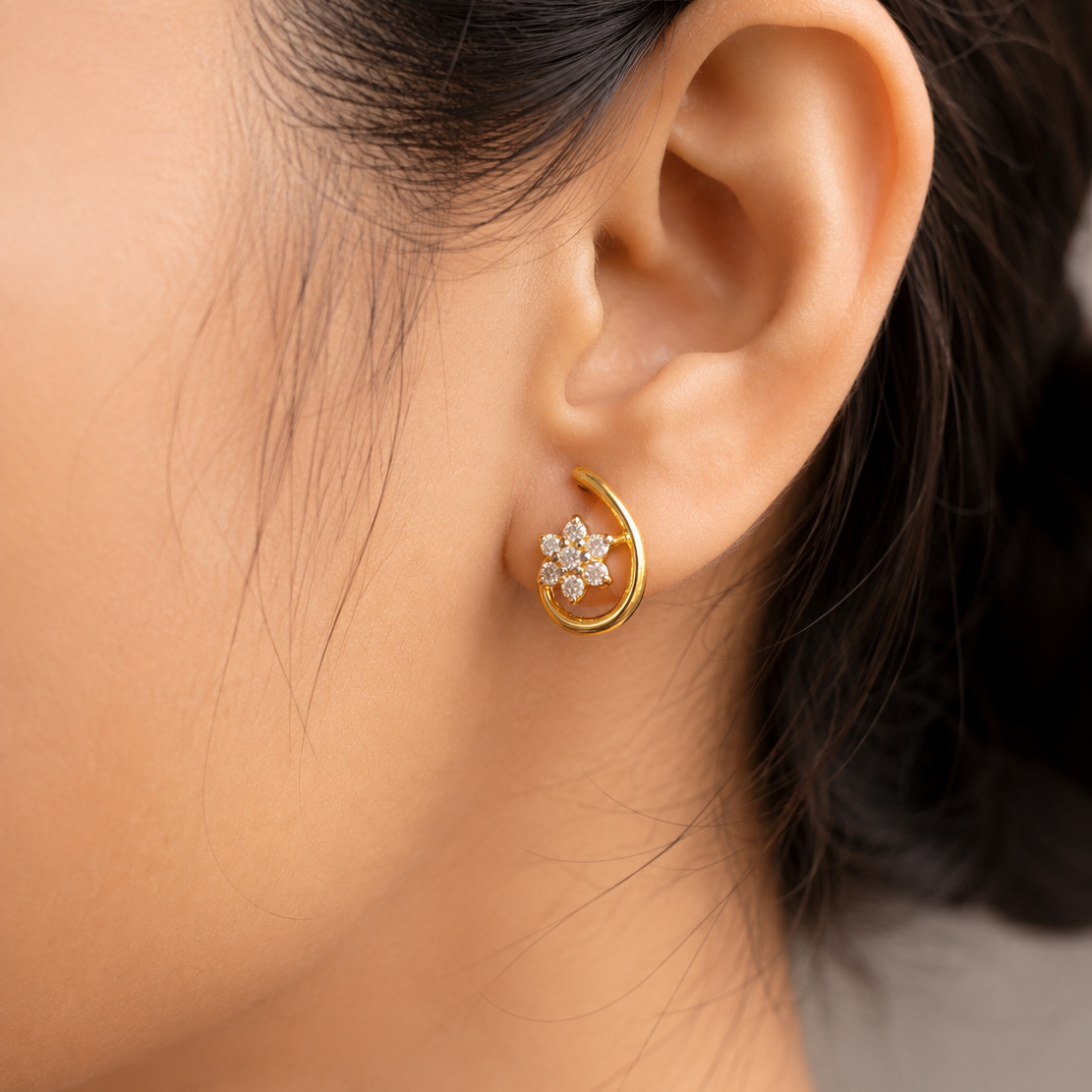 SST 591 | CELESTIAL BLOOM CRYSTAL SWIRL STUD EARRINGS