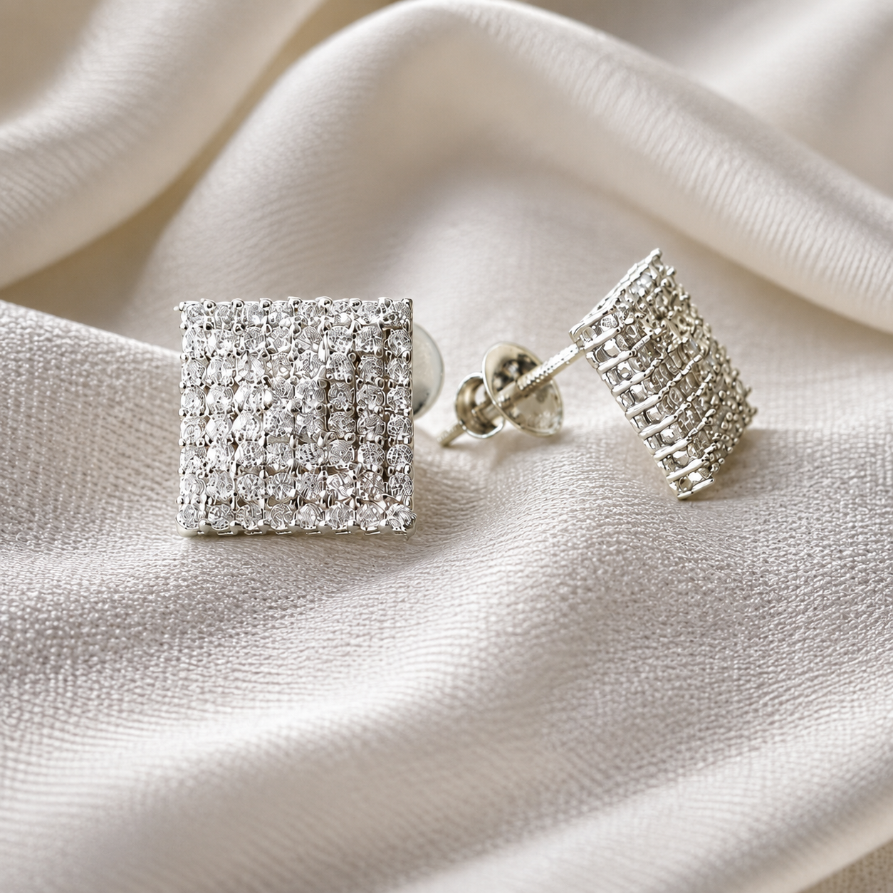 SST 015 | SPARKLE SQUARE STUD EARRINGS