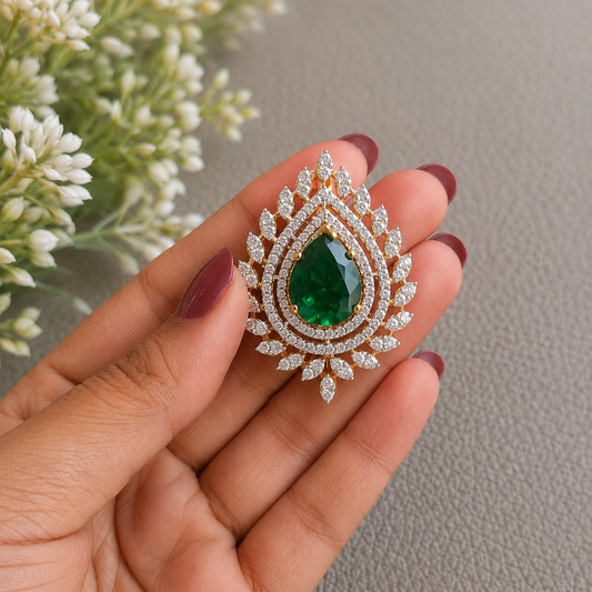 SST 302 | ELEGANT TEARDROP PENDENT