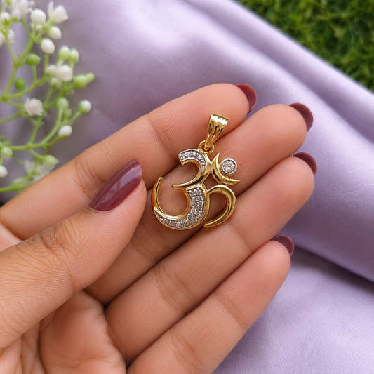 SST 159 | OM DIAMOND PENDANT