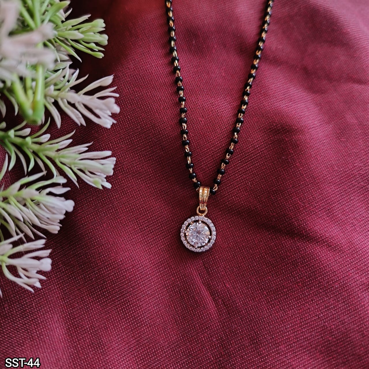 SST 044 | DAZZLING ROUND MANGALSUTRA