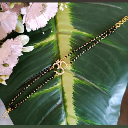 SST 106 | SACRED OM HAND MANGALSUTRA