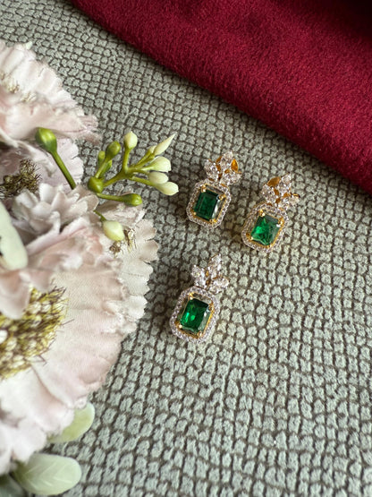 SST 053 | EMERALD RADIANCE EARRINGS AND PENDANT SET