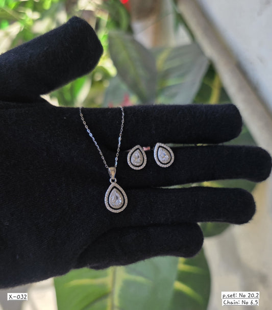 X 032 | PENDENT AND EARRING SET WITH CHAIN