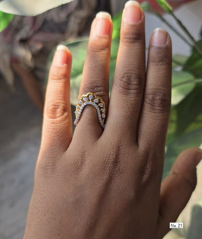 SST 457 | UNIQUE CRESCENT DESIGN STATEMENT VANKI RING
