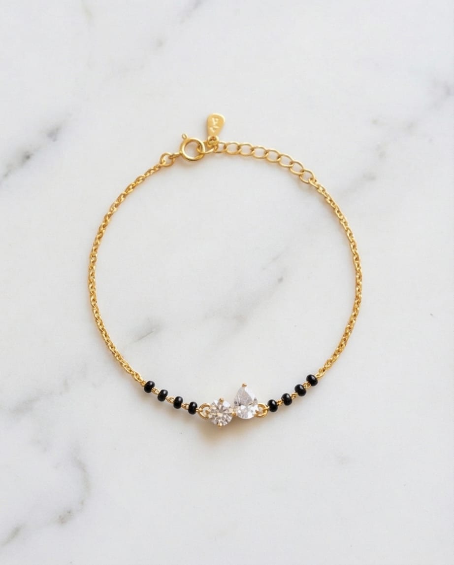 SST 550 | EXQUISITE PEAR GEM HAND MANGALSUTRA