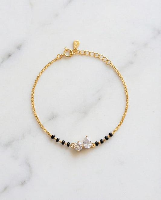 SST 550 | EXQUISITE PEAR GEM HAND MANGALSUTRA