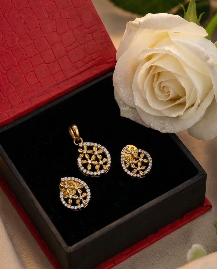 SST 530 | FLORAL WHIRL PENDANT AND EARRINGS SET