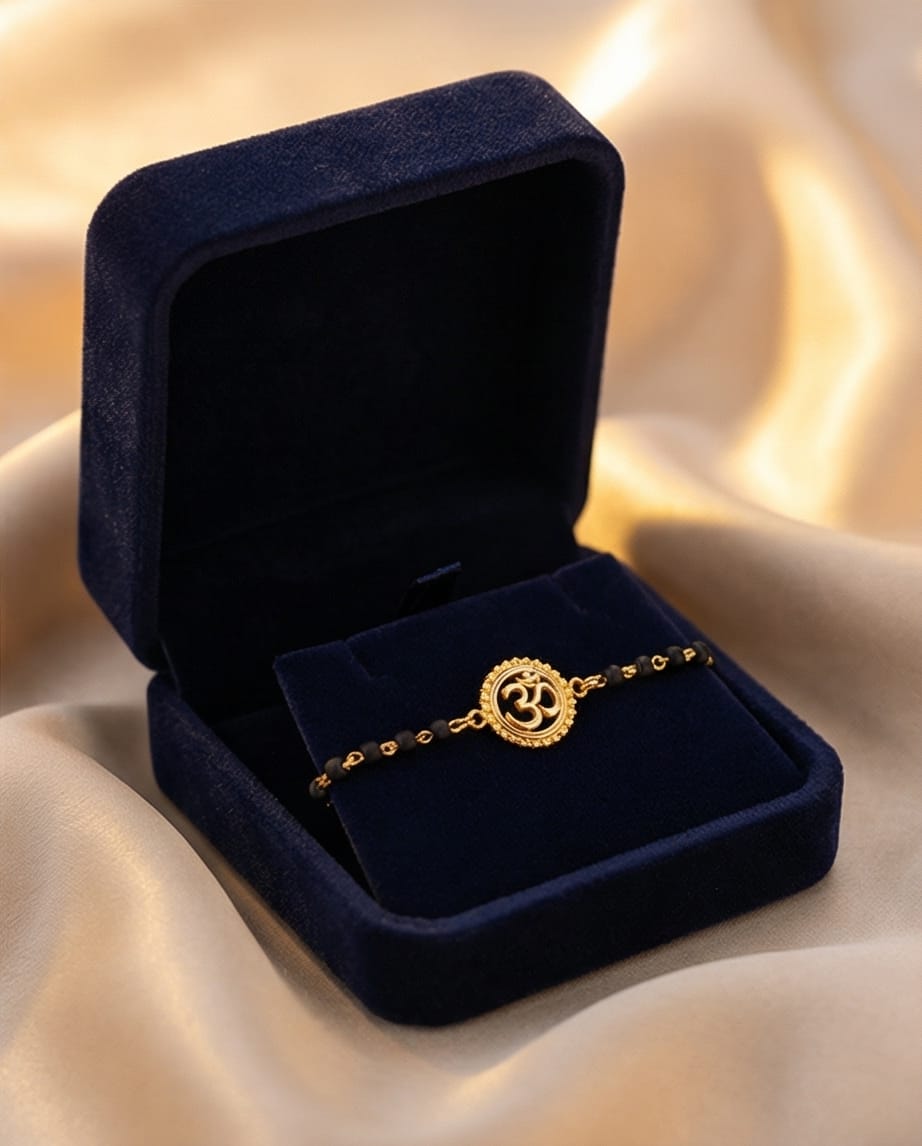 DIVINE OM SILVER BABY NAZARIYA BRACELET