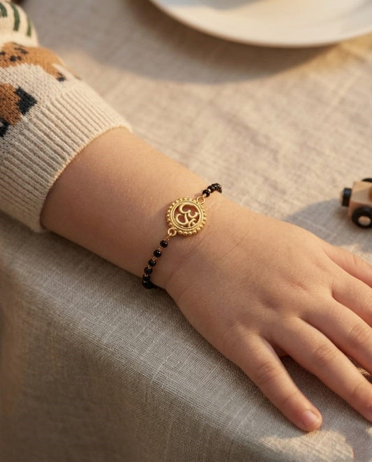 DIVINE OM SILVER BABY NAZARIYA BRACELET