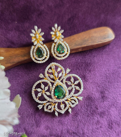 SST 411 + 398 | PENDENT AND EARRINGS SET