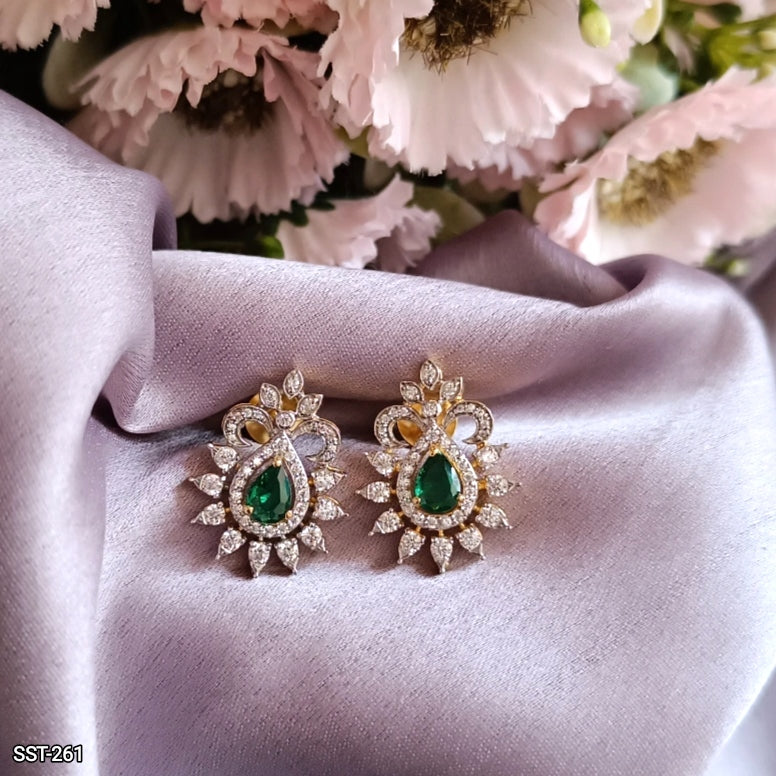 SST 261 | EMERALD AND DIAMOND EARRINGS