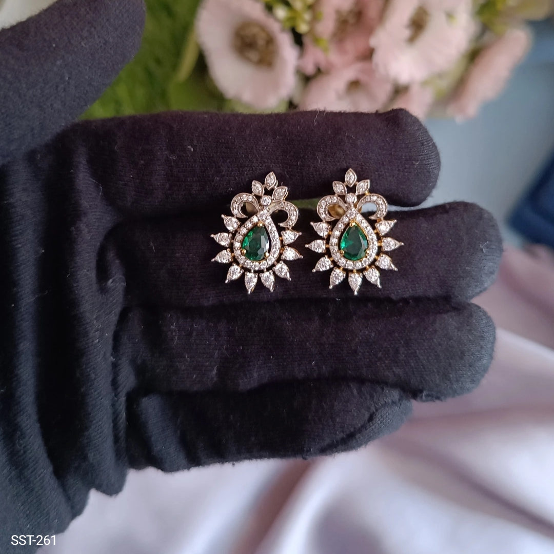 SST 261 | EMERALD AND DIAMOND EARRINGS