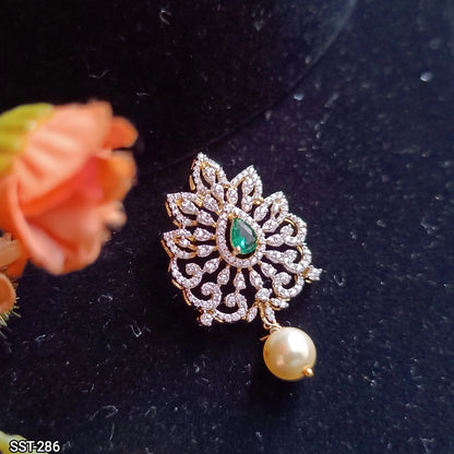 SST 286 | INTRICATE EMERALD AND PEARL PENDANT
