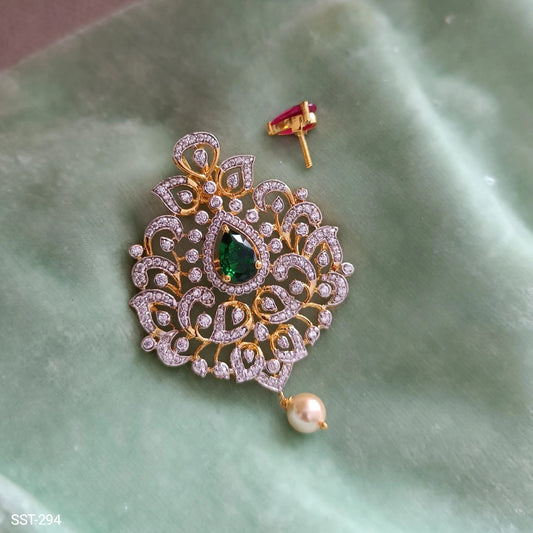SST 294 | LUXURIOUS EMERALD AND PEARL LOCKETS
