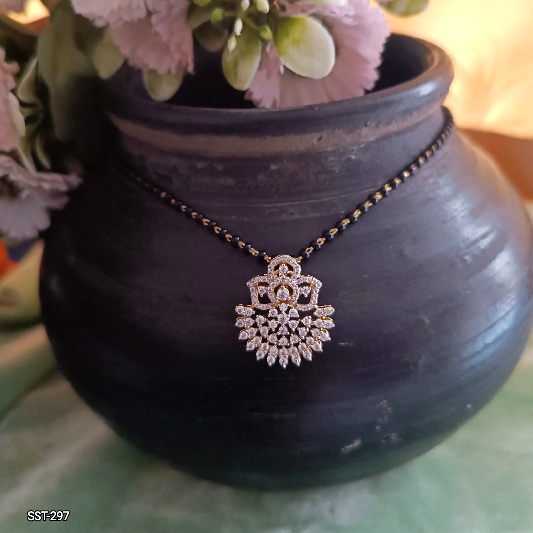 SST 297 | STUNNING CRYSTAL-SET MANGALSUTRA
