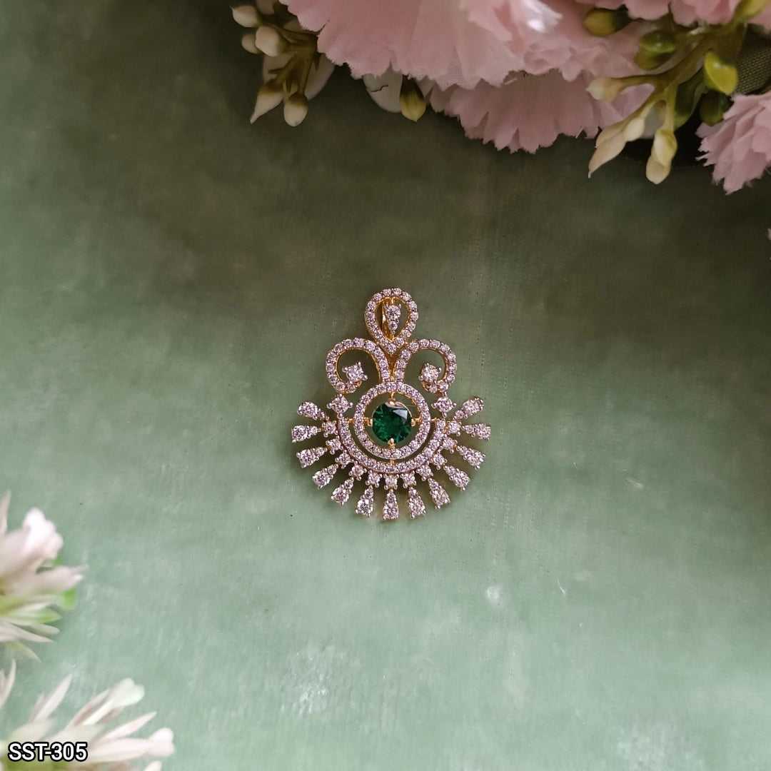SST 305 | EXQUISITE EMERALD-ACCENTED PENDANT